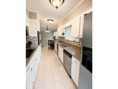 Welcome to Santee Cooper Resort, where golf, lake living, and - photo 14
