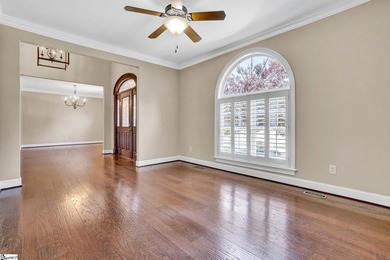 Welcome to 217 Saint Andrews Blvd, a stunning custom home - photo 21