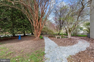 Welcome to this HIDDEN GEM of Anne Arundle County. Fully - photo 3