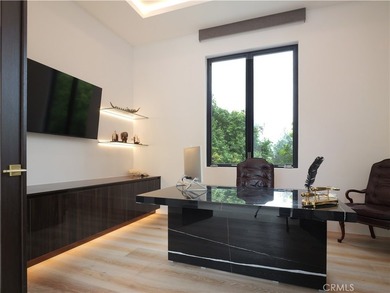Oceanfront, almost all one-level, luxury contemporary estate - photo 28