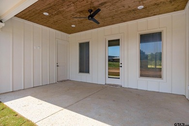 Welcome to this gorgeous 4-bedroom, 3.5-bath home perfectly - photo 34