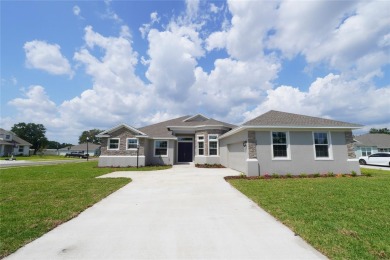 Lake Home For Sale in Auburndale, Florida