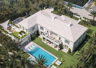 A prestigious in-town opportunity on Palm Beach Island, this new - photo 2