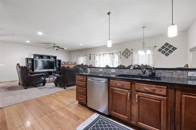 Move In Ready 4-bedroom, 3.5-bath zero-lot home in Cedar Springs - photo 11