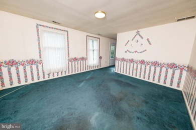 Spacious and inviting, this oversized Cape Cod offers 1900 - photo 11