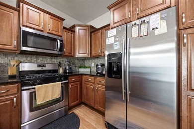 Move In Ready 4-bedroom, 3.5-bath zero-lot home in Cedar Springs - photo 12