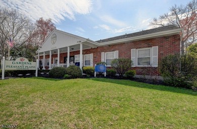 Step into easy living at 123 Columbine Circle, a beautifully - photo 16