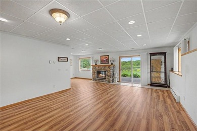**Beautiful Lake Front Home on Lake Orono** Nestled on a quiet - photo 16