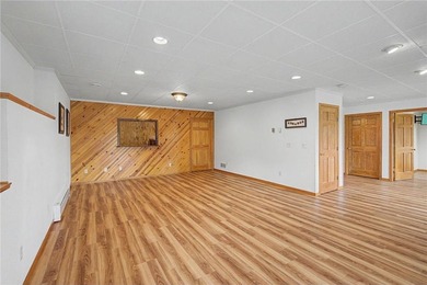 **Beautiful Lake Front Home on Lake Orono** Nestled on a quiet - photo 17