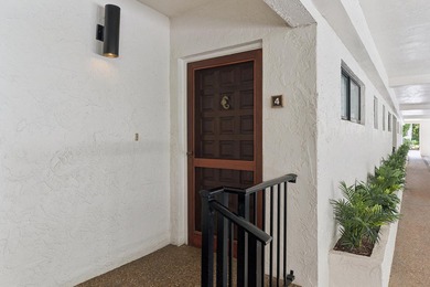 This is a boater's delight. This 3 bedroom, 2 1/2 bath, 2 level - photo 1