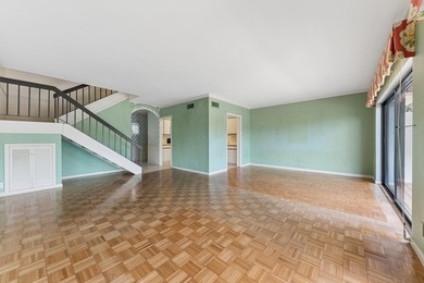 This is a boater's delight. This 3 bedroom, 2 1/2 bath, 2 level - photo 5