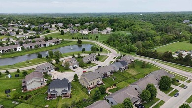 Move In Ready 4-bedroom, 3.5-bath zero-lot home in Cedar Springs - photo 36
