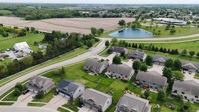 Move In Ready 4-bedroom, 3.5-bath zero-lot home in Cedar Springs - photo 39