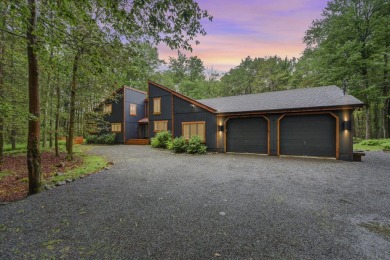 Lake Home For Sale in Pocono Pines, Pennsylvania