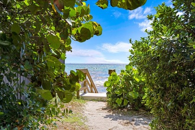 ABSOLUTELY GORGEOUS WATERFRONT SINGLE-FAMILY HOME | PRESTIGIOUS - photo 3