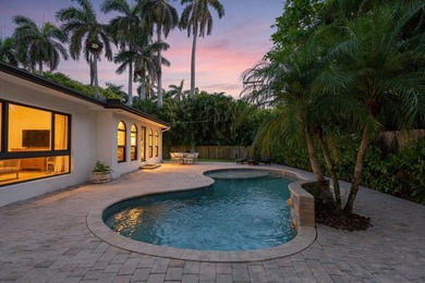 ABSOLUTELY GORGEOUS WATERFRONT SINGLE-FAMILY HOME | PRESTIGIOUS - photo 4