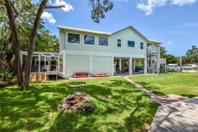 Saint Martins River Home Sale Pending in Crystal River Florida
