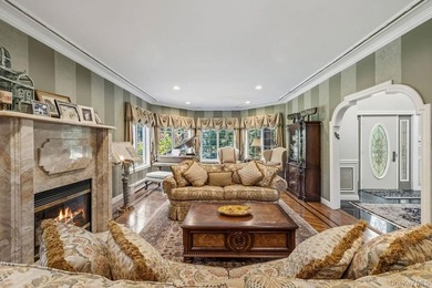 A Private Estate with Breathtaking Pond Views Tucked away at the - photo 11