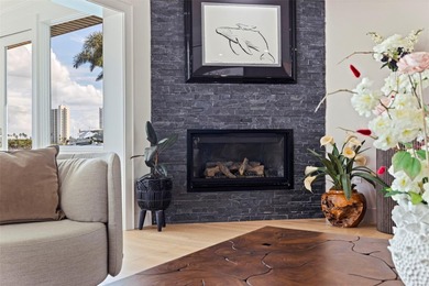 Welcome to this amazing waterfront home featuring 3 bedrooms, 2 - photo 14