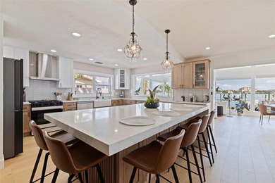 Welcome to this amazing waterfront home featuring 3 bedrooms, 2 - photo 15