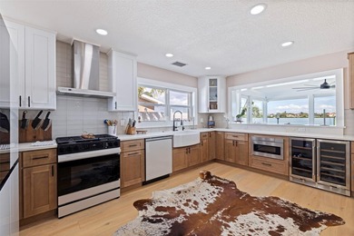 Welcome to this amazing waterfront home featuring 3 bedrooms, 2 - photo 16