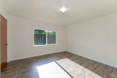 Updated 3 bed, 2 bath home offering approximately 1,400 sq ft on - photo 19