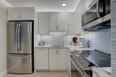 Enjoy spectacular intracoastal water views! This Beautifully - photo 19