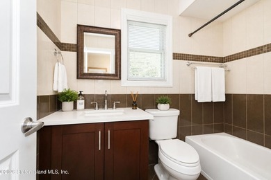 Welcome to 7 Bogota St - Beautiful legal 2 family detached - photo 20