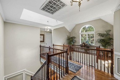 A Private Estate with Breathtaking Pond Views Tucked away at the - photo 23