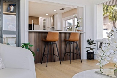 Welcome to this amazing waterfront home featuring 3 bedrooms, 2 - photo 25