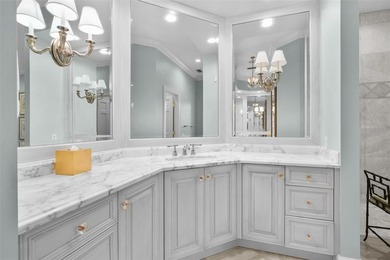 LOCATION. PRIVACY. A FLOOR PLAN THAT LIVES WELL.
Set within - photo 25