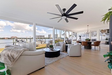 Welcome to this amazing waterfront home featuring 3 bedrooms, 2 - photo 26