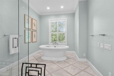 LOCATION. PRIVACY. A FLOOR PLAN THAT LIVES WELL.
Set within - photo 27