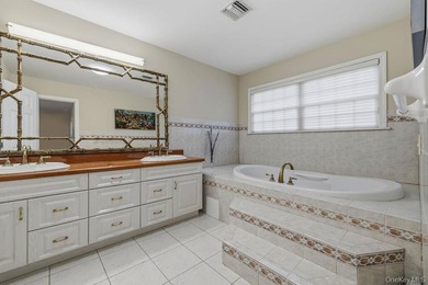 A Private Estate with Breathtaking Pond Views Tucked away at the - photo 27