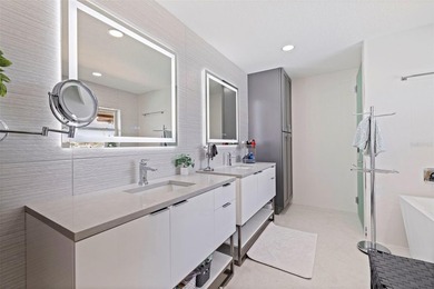Welcome to this amazing waterfront home featuring 3 bedrooms, 2 - photo 30
