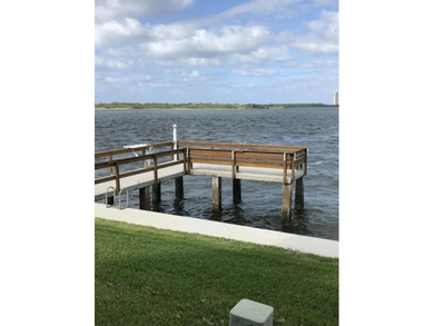 Enjoy spectacular intracoastal water views! This Beautifully - photo 30