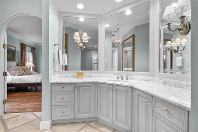 LOCATION. PRIVACY. A FLOOR PLAN THAT LIVES WELL.
Set within - photo 32