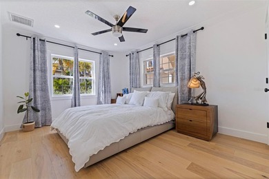 Welcome to this amazing waterfront home featuring 3 bedrooms, 2 - photo 34