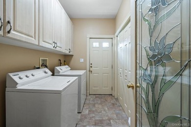 A Private Estate with Breathtaking Pond Views Tucked away at the - photo 34