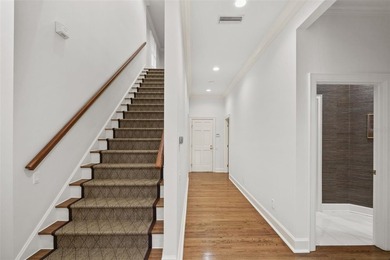 LOCATION. PRIVACY. A FLOOR PLAN THAT LIVES WELL.
Set within - photo 40