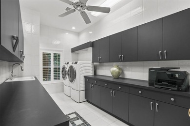 LOCATION. PRIVACY. A FLOOR PLAN THAT LIVES WELL.
Set within - photo 43