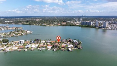 Welcome to this amazing waterfront home featuring 3 bedrooms, 2 - photo 50
