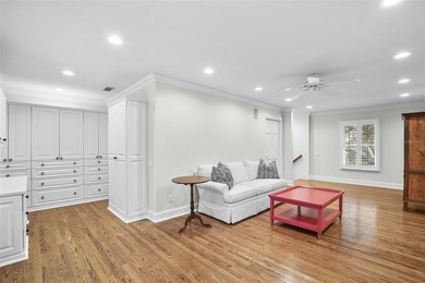 LOCATION. PRIVACY. A FLOOR PLAN THAT LIVES WELL.
Set within - photo 50