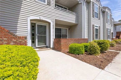 Charming first-floor condo in the sought-after Cypress Pointe - photo 3