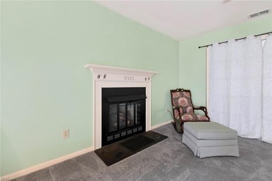 Charming first-floor condo in the sought-after Cypress Pointe - photo 6