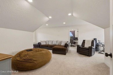 This property offers the kind of lifestyle that's hard to find - photo 31
