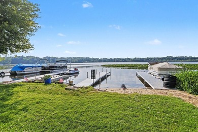Welcome to your dream lake retreat on beautiful Van Auken Lake! - photo 2