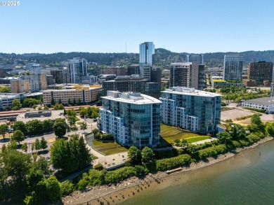 Lake Condo For Sale in Portland, Oregon