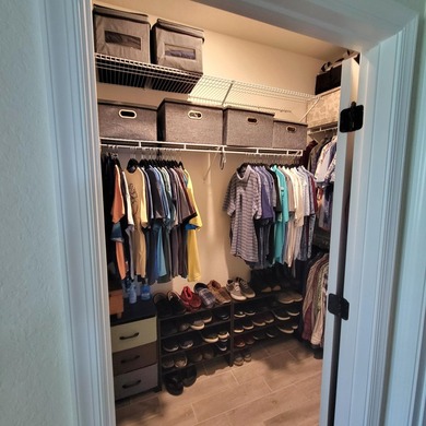 LOOK NO FURTHER THIS PRISTINE UPGRADED HOME SHOWS LIKE A MODEL - photo 26