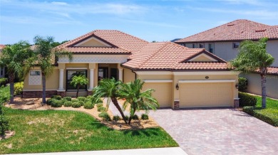 (private lake, pond, creek) Home Sale Pending in Venice Florida